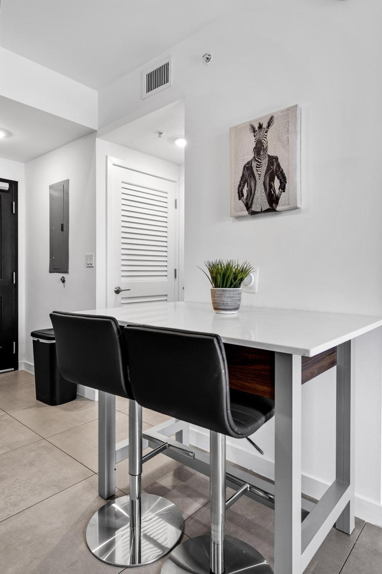 Appartement Prime Location 1-bed Retreat With Free Parking